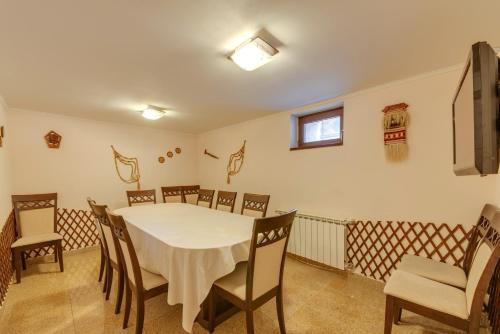 Imagen general del Комплекс Орлово гнездо. Foto 4