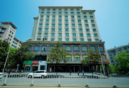 Imagen general del 宜尚酒店吉首市政府乾州古城店. Foto 7