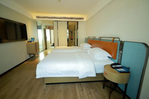 Imagen general del 宜尚酒店吉首市政府乾州古城店. Foto 11