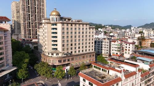 Imagen general del 宜尚酒店吉首市政府乾州古城店. Foto 14