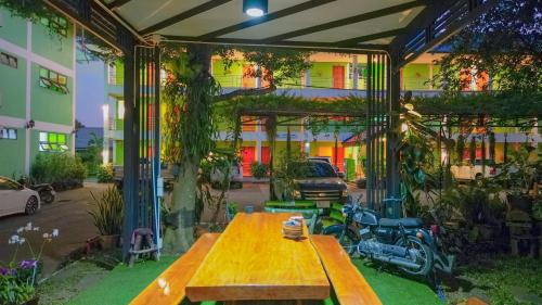 Imagen general del หอพักแอนด์รีสอร์ทเสมาทอง อุตรดิตถ์. Foto 7