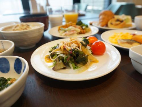 Imagen general del アパホテル八戸中央. Foto 8