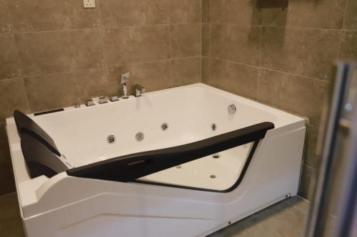 Imagen de la habitación del الفاخره للاجنحة الفندقية. Foto 20