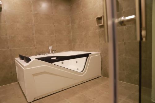 Imagen general del الفاخره للاجنحة الفندقية. Foto 16