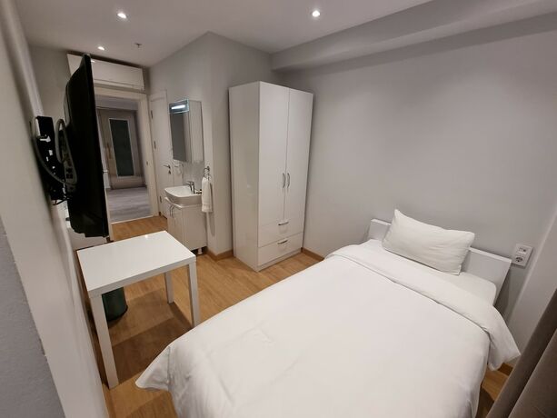 Imagen de la habitación del 10m2 Hotel. Foto 15
