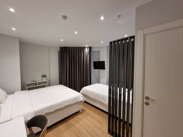 Imagen de la habitación del 10m2 Hotel. Foto 17