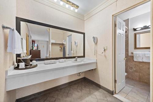 Imagen de la habitación del 14 West Boutique Hotel South Building. Foto 18