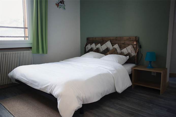 Imagen de la habitación del 1861 Châtel Hostel. Foto 9