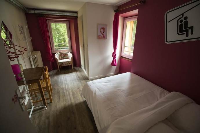 Imagen de la habitación del 1861 Châtel Hostel. Foto 16