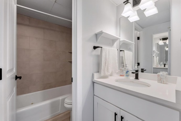 Imagen de la habitación del 2200 Atlantic Ave, Unit 105. Foto 2