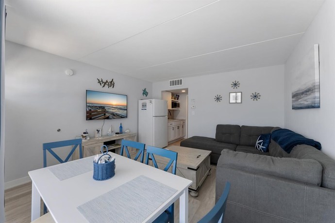 Imagen de la habitación del 2200 Atlantic Ave, Unit 105. Foto 4