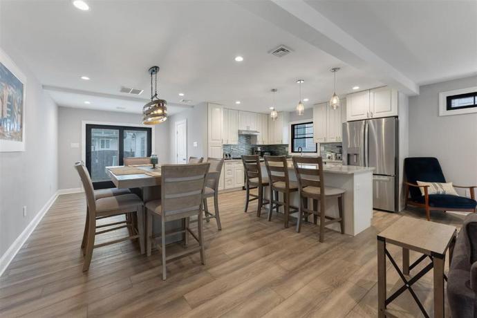 Imagen de la habitación del 303 E Nashville Ave. Foto 6