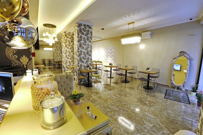 Imagen de los interiores del 4 Angels Hotel. Foto 17