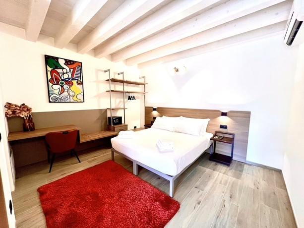 Imagen de la habitación del 5 Terre hub suite. Foto 10