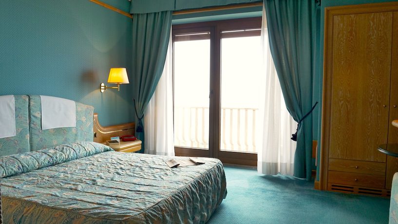 Imagen de la habitación del 501 Hotel. Foto 4