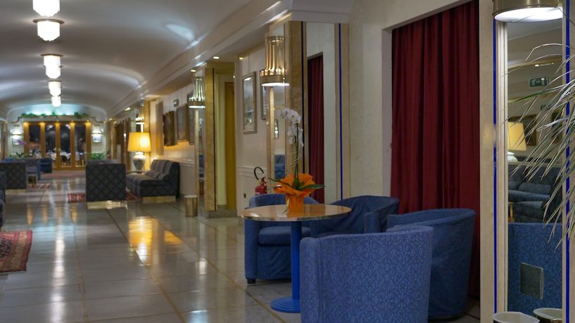 Imagen de los interiores del 501 Hotel. Foto 15