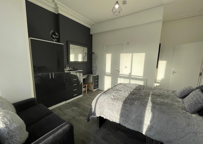 Imagen de la habitación del 6 Bedroom 5 Shower rm House in Central Nottingham. Foto 4