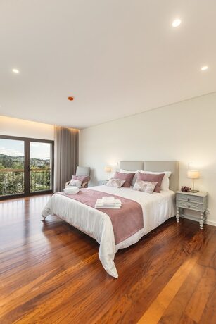 Imagen general del 6-bed House - Sleeps 12 - Pool, Bbq, Pool Table. Foto 7