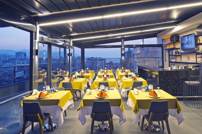 Imagen del bar/restaurante del 86 by Katipoglu. Foto 2