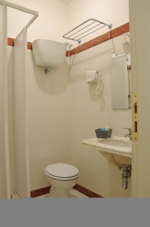 Imagen de la habitación del 95 Rooms In Rome. Foto 7