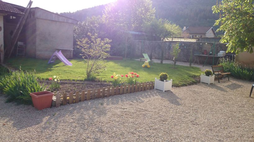 Imagen de los exteriores del A La Grenouille. Foto 18