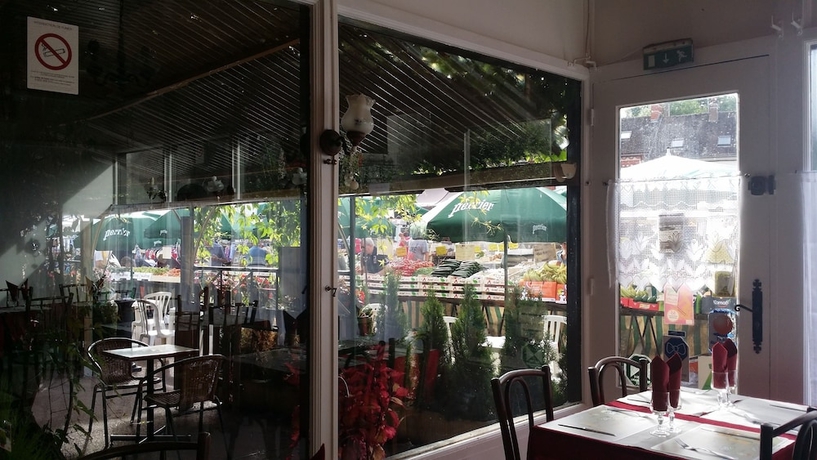 Imagen del bar/restaurante del A La Vieille Halle. Foto 3