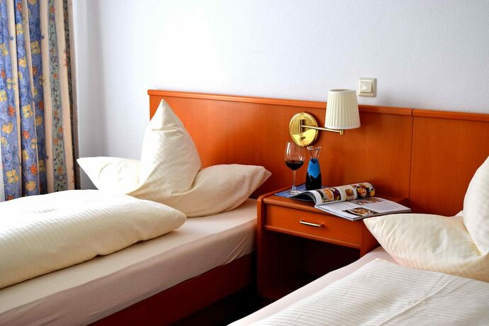 Imagen de la habitación del A8 Hotel im Darchinger Hof, Bed and Breakfast. Foto 14