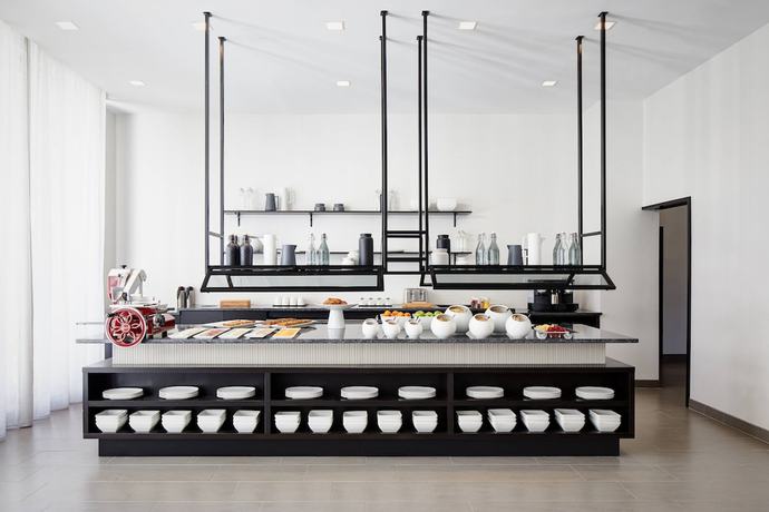 Imagen del bar/restaurante del AC Hotel Saint-Julien-en-Genevois. Foto 3