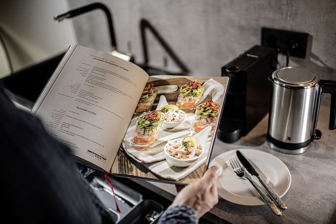 Imagen del bar/restaurante del ADORO Aparthotel. Foto 2