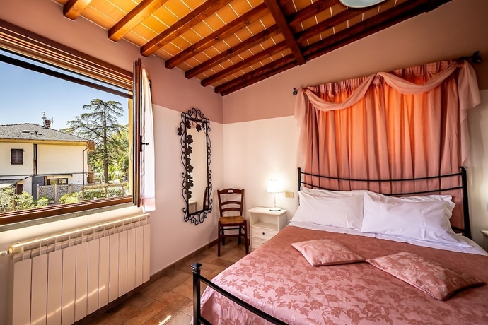 Imagen de la habitación del AGRITURISMO CESANI. Foto 7