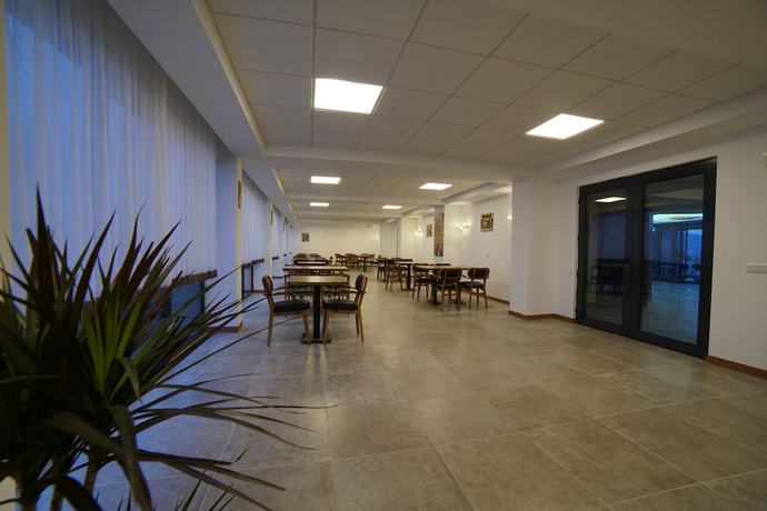 Imagen del bar/restaurante del ŞAHİN TERMAL OTEL VE SPA. Foto 2