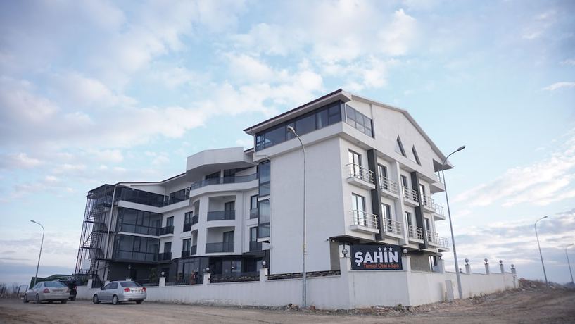 Imagen general del ŞAHİN TERMAL OTEL VE SPA. Foto 1
