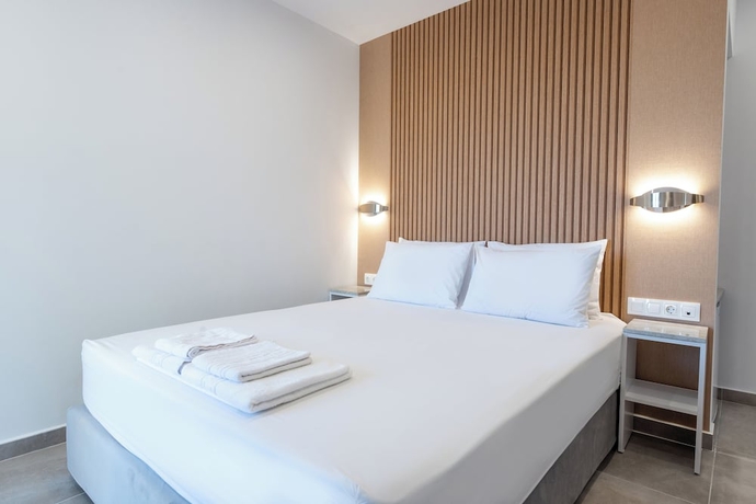 Imagen de la habitación del AIRSCAPE HOTEL FREE SHUTTLE ATH AIRPORT. Foto 11