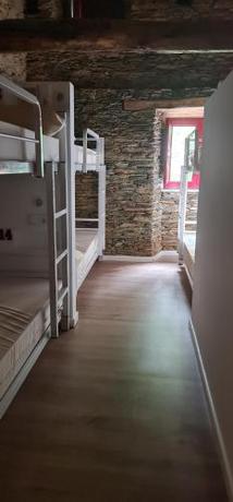 Imagen de la habitación del ALBERGUE CASTELOS. Foto 19