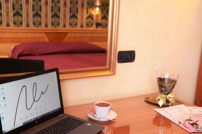 Imagen de la habitación del ALI HOTELS - Palace. Foto 10