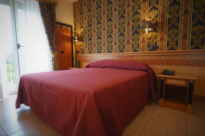 Imagen de la habitación del ALI HOTELS - Palace. Foto 11
