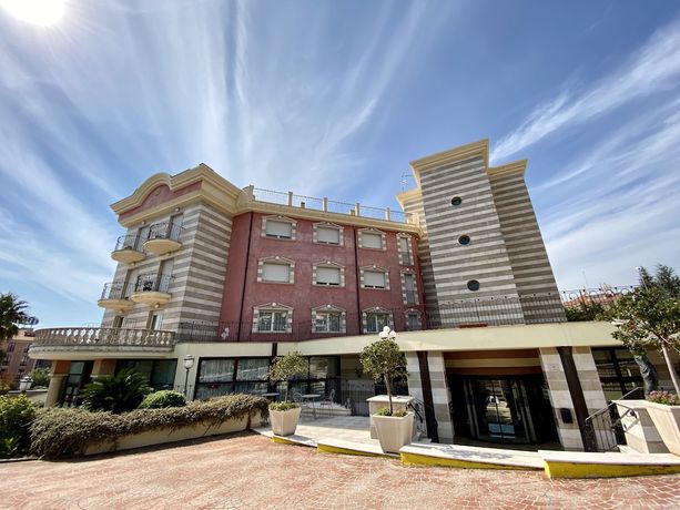 Imagen general del ALI HOTELS - Palace. Foto 1