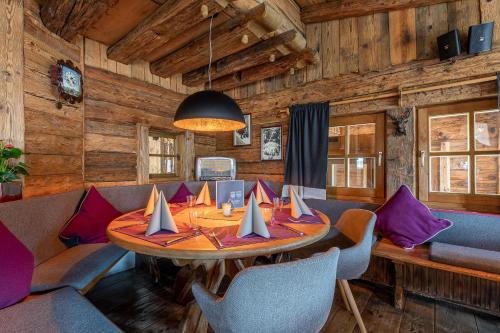 Imagen general del ALMMONTE SENSUM SUITES - Funky Living Hotel. Foto 4