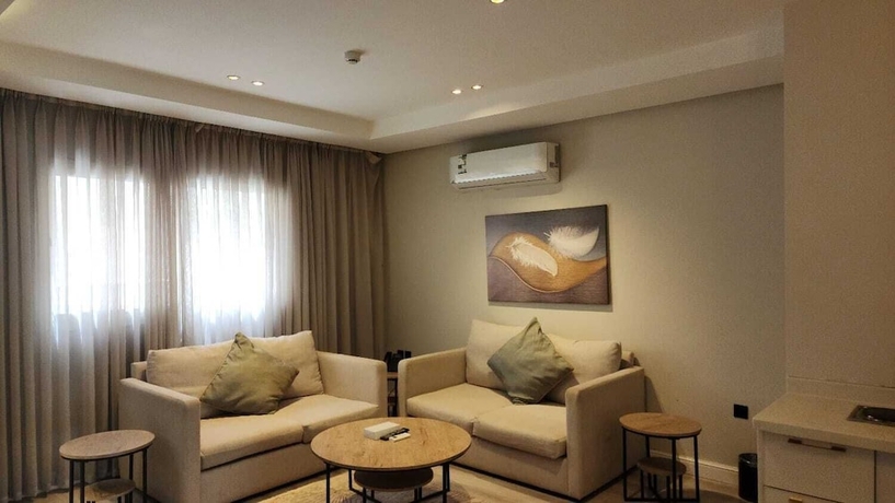 Imagen de la habitación del ALWURUD ALARBA FOR SERVICED APARTMENTS. Foto 2