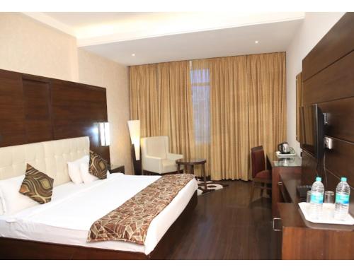 Imagen general del AMR Hotel, Katra. Foto 8