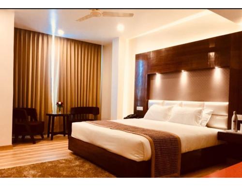 Imagen general del AMR Hotel, Katra. Foto 13