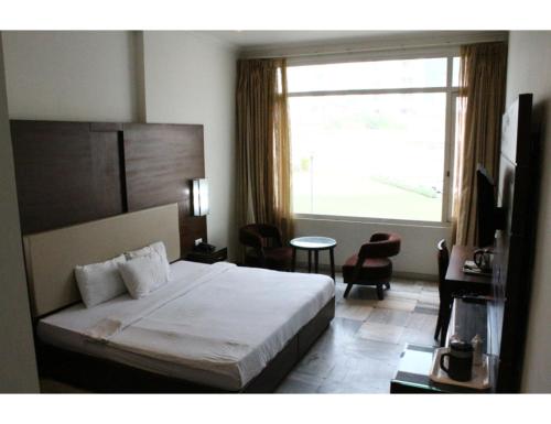 Imagen general del AMR Hotel, Katra. Foto 14