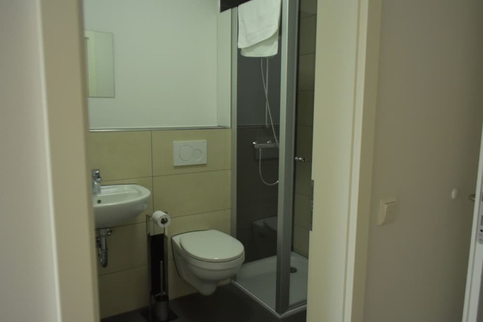 Imagen de la habitación del ANJA\'S motel - Adult Only. Foto 5