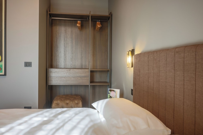 Imagen de la habitación del AR SuitesandArt. Foto 10