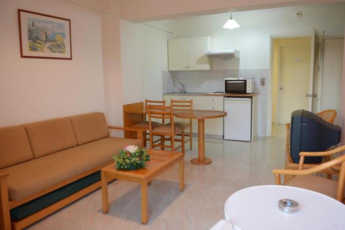 Imagen general del ARTEMIS HOTEL APARTMENTS, Protaras . Foto 6