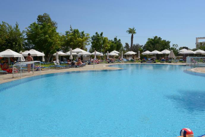 Imagen general del ARTEMIS HOTEL APARTMENTS, Protaras . Foto 13