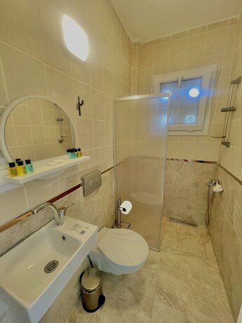 Imagen general del ASPAT HOTEL BODRUM - Beach Restaurant. Foto 7