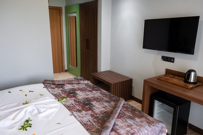 Imagen de la habitación del ASSOS TROY BEACH HOTEL. Foto 8