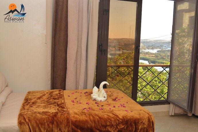 Imagen de la habitación del ASWAN NILE PALACE. Foto 13