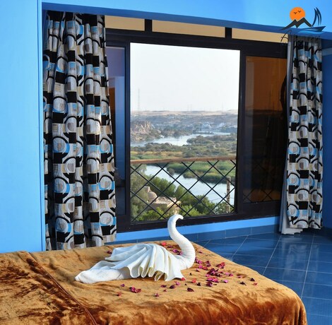 Imagen de la habitación del ASWAN NILE PALACE. Foto 18